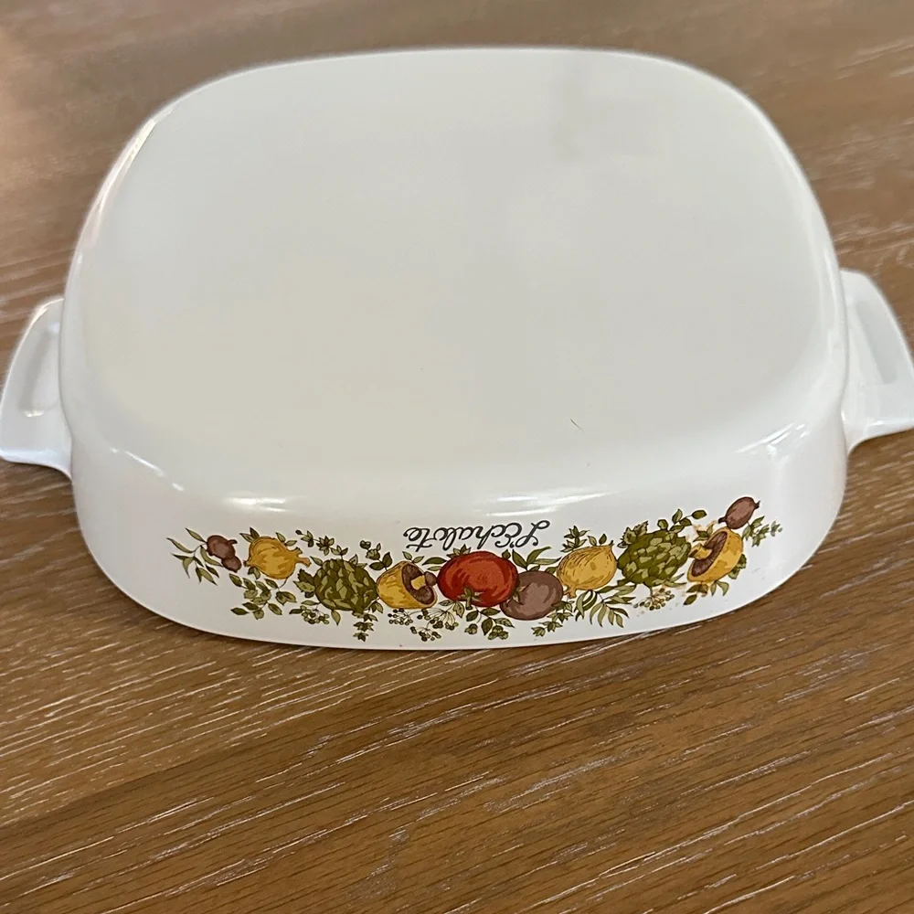 Corningware L’Echalote A-8-B Casserole Dish with Lid